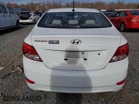 ✅ 2014 Hyundai Accent GLS • VIN: KMHCT4AE6EU612351 • Лот: 81403374. Опубликован ранее на Copart с пробегом 131 179 миль. Бесплатный доступ к архиву аукционных продаж из США и подробный отчёт об истории автомобиля на DreamBid. Изображение 6.