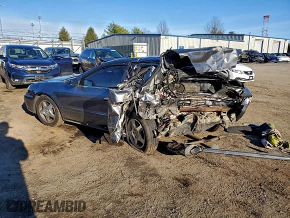 ✅ 2003 Acura TL • VIN: 19UUA56663A087524 • Lot: 93820365. Wystawiony na Copart z przebiegiem 222 972 mil. Bezpłatny archiwum sprzedaży aukcyjnych z USA i szczegółowy raport historii pojazdu na DreamBid. Zdjęcie 2.