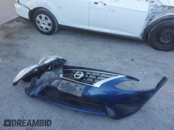 ✅ 2019 Nissan Versa S Plus • VIN: 3N1CN7AP5KL834910 • Лот: 93740445. Опубликован ранее на Copart с пробегом Не указан. Бесплатный доступ к архиву аукционных продаж из США и подробный отчёт об истории автомобиля на DreamBid. Изображение 12.