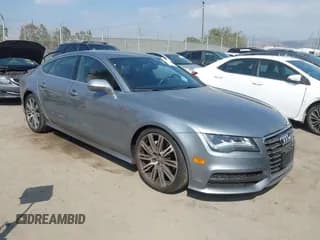 ✅ 2013 Audi A7 Prestige • VIN: WAU2GAFC7DN087350 • Lot: 43194680. Wystawiony na IAAI z przebiegiem 77 122 mil. Bezpłatny archiwum sprzedaży aukcyjnych z USA i szczegółowy raport historii pojazdu na DreamBid. Zdjęcie 1.