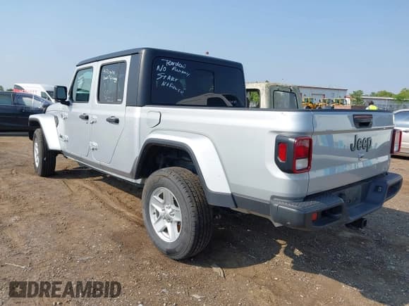 ✅ 2023 Jeep Gladiator Sport S • VIN: 1C6HJTAG2PL528412 • Лот: 42478572. Опубликован ранее на IAAI с пробегом 47 657 миль. Бесплатный доступ к архиву аукционных продаж из США и подробный отчёт об истории автомобиля на DreamBid. Изображение 3.