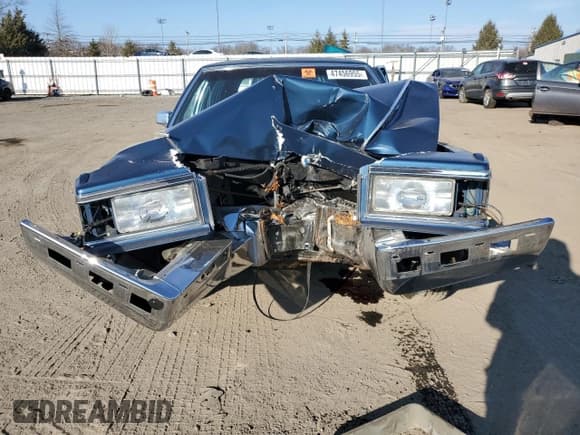 ✅ 1990 Cadillac Brougham • VIN: 1G6DW5476LR725075 • Лот: 47456955. Опубликован ранее на Copart с пробегом Не указан. Бесплатный доступ к архиву аукционных продаж из США и подробный отчёт об истории автомобиля на DreamBid. Изображение 5.