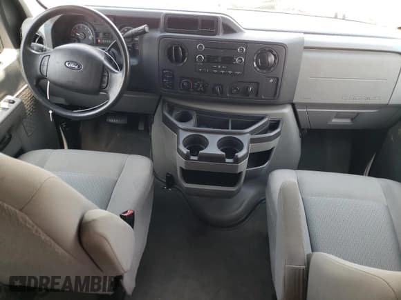 ✅ 2014 Ford Econoline Passenger XL • VIN: 1FBNE3BL2EDA82379 • Lot: 61391474. Wystawiony na Copart z przebiegiem 77 151 mil. Bezpłatny archiwum sprzedaży aukcyjnych z USA i szczegółowy raport historii pojazdu na DreamBid. Zdjęcie 8.