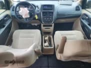 ✅ 2014 Dodge Grand Caravan SE • VIN: 2C4RDGBG4ER365793 • Лот: 81285965. Опубликован ранее на Copart с пробегом 123 165 миль. Бесплатный доступ к архиву аукционных продаж из США и подробный отчёт об истории автомобиля на DreamBid. Изображение 8.