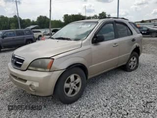 ✅ 2006 Kia Sorento LX • VIN: KNDJC733865645176 • Lot: 66791905. Wystawiony na Copart z przebiegiem 134 627 mil. Bezpłatny archiwum sprzedaży aukcyjnych z USA i szczegółowy raport historii pojazdu na DreamBid. Zdjęcie 1.