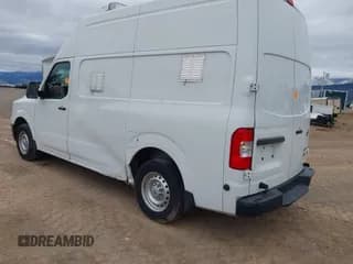 ✅ 2016 Nissan NV Cargo S • VIN: 1N6BF0LYXGN806205 • Lot: 43751248. Wystawiony na IAAI z przebiegiem 429 078 mil. Bezpłatny archiwum sprzedaży aukcyjnych z USA i szczegółowy raport historii pojazdu na DreamBid. Zdjęcie 3.