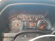 ✅ 2018 Chevrolet Silverado 1500 LT • VIN: 3GCPCREC9JG645806 • Lot: 94570555. Wystawiony na Copart z przebiegiem 214 690 mil. Bezpłatny archiwum sprzedaży aukcyjnych z USA i szczegółowy raport historii pojazdu na DreamBid. Zdjęcie 9.