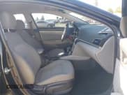 ✅ 2020 Hyundai Elantra Value Edition • VIN: 5NPD84LF8LH518088 • Lot: 43401885. Listed on IAAI with 89,460 mi. Free auction sales archive from the USA and detailed vehicle history report at DreamBid. Image 5.