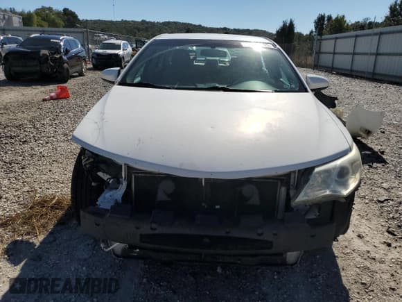 ✅ 2014 Toyota Camry LE • VIN: 4T4BF1FK7ER359997 • Лот: 86445085. Опубликован ранее на Copart с пробегом 176 960 миль. Бесплатный доступ к архиву аукционных продаж из США и подробный отчёт об истории автомобиля на DreamBid. Изображение 5.