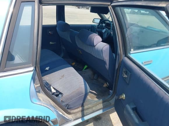 ✅ 1989 Chevrolet Celebrity • VIN: 1G1AW51R1K6223654 • Лот: 42422949. Опубликован ранее на IAAI с пробегом 160 583 миль. Бесплатный доступ к архиву аукционных продаж из США и подробный отчёт об истории автомобиля на DreamBid. Изображение 8.