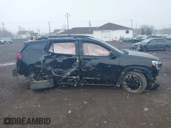 ✅ 2024 GMC Terrain SLT • VIN: 3GKALVEG4RL379216 • Lot: 41887426. Listed on IAAI with 5,906 mi. Free auction sales archive from the USA and detailed vehicle history report at DreamBid. Image 12.