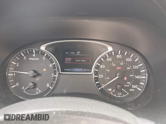 ✅ 2017 Nissan Pathfinder Platinum • VIN: 5N1DR2MM3HC676805 • Lot: 42218441. Listed on IAAI with 61,260 mi. Free auction sales archive from the USA and detailed vehicle history report at DreamBid. Image 7.