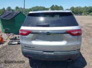 ✅ 2021 Chevrolet Traverse RS • VIN: 1GNEVJKW5MJ166410 • Lot: 42578250. Wystawiony na IAAI z przebiegiem 61 088 mil. Bezpłatny archiwum sprzedaży aukcyjnych z USA i szczegółowy raport historii pojazdu na DreamBid. Zdjęcie 16.