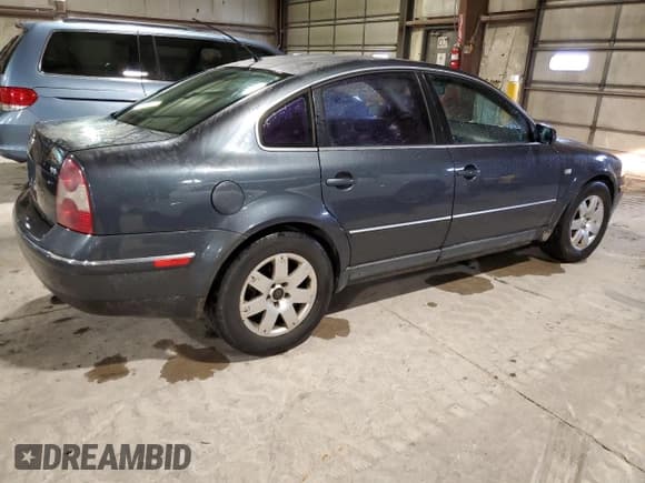 ✅ 2003 Volkswagen Passat GLX • VIN: WVWRH63B93P439225 • Lot: 47828655. Listed on Copart with 149,263 mi. Free auction sales archive from the USA and detailed vehicle history report at DreamBid. Image 3.