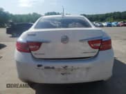 ✅ 2015 Buick Verano Group • VIN: 1G4PS5SK9F4167409 • Lot: 61672845. Wystawiony na Copart z przebiegiem 120 036 mil. Bezpłatny archiwum sprzedaży aukcyjnych z USA i szczegółowy raport historii pojazdu na DreamBid. Zdjęcie 6.