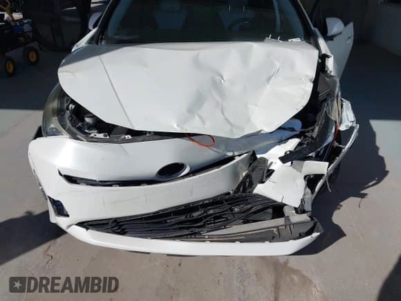 ✅ 2016 Toyota Prius Four • VIN: JTDKARFU2G3008761 • Lot: 43595706. Listed on IAAI with 111,412 mi. Free auction sales archive from the USA and detailed vehicle history report at DreamBid. Image 6.