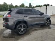 ✅ 2019 Jeep Cherokee Trailhawk Elite • VIN: 1C4PJMBX9KD132165 • Лот: 66917045. Опубликован ранее на Copart с пробегом 124 105 миль. Бесплатный доступ к архиву аукционных продаж из США и подробный отчёт об истории автомобиля на DreamBid. Изображение 3.