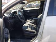 ✅ 2022 Buick Encore GX Essence • VIN: KL4MMFSL2NB148947 • Lot: 41955566. Wystawiony na IAAI z przebiegiem 20 967 mil. Bezpłatny archiwum sprzedaży aukcyjnych z USA i szczegółowy raport historii pojazdu na DreamBid. Zdjęcie 5.