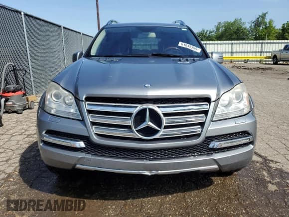✅ 2011 Mercedes-Benz GL 550 • VIN: 4JGBF8GE2BA757496 • Lot: 61648395. Listed on Copart with 157,525 mi. Free auction sales archive from the USA and detailed vehicle history report at DreamBid. Image 5.