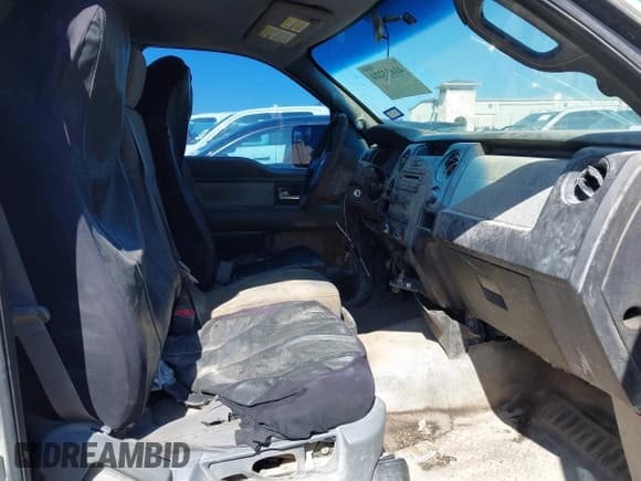 ✅ 2013 Ford F-150 XL • VIN: 1FTMF1CF2DFD04424 • Лот: 41633224. Опубликован ранее на IAAI с пробегом 85 810 миль. Бесплатный доступ к архиву аукционных продаж из США и подробный отчёт об истории автомобиля на DreamBid. Изображение 5.