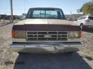 ✅ 1988 Ford F-150 • VIN: 1FTDF15Y1JPA65940 • Lot: 91714495. Wystawiony na Copart z przebiegiem 156 378 mil. Bezpłatny archiwum sprzedaży aukcyjnych z USA i szczegółowy raport historii pojazdu na DreamBid. Zdjęcie 5.