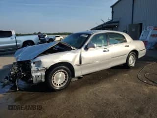 ✅ 2002 Lincoln Town Car Executive • VIN: 1LNHM81W32Y611360 • Lot: 81111845. Listed on Copart with 132,784 mi. Free auction sales archive from the USA and detailed vehicle history report at DreamBid. Image 1.