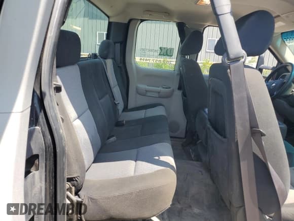 ✅ 2008 Chevrolet Silverado 2500HD 1LT • VIN: 1GCHK29K78E148741 • Lot: 63914665. Wystawiony na Copart z przebiegiem 201 562 mil. Bezpłatny archiwum sprzedaży aukcyjnych z USA i szczegółowy raport historii pojazdu na DreamBid. Zdjęcie 10.