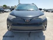 ✅ 2018 Toyota RAV4 XLE • VIN: 2T3RFREV4JW812199 • Лот: 58485725. Опубликован ранее на Copart с пробегом 96 576 миль. Бесплатный доступ к архиву аукционных продаж из США и подробный отчёт об истории автомобиля на DreamBid. Изображение 5.
