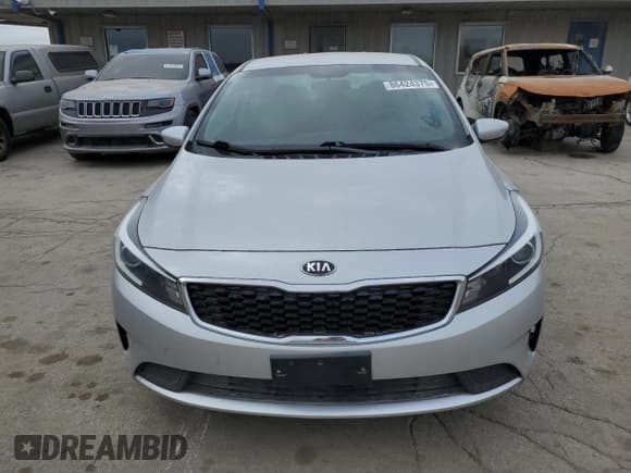 ✅ 2018 Kia Forte LX • VIN: 3KPFK4A73JE188898 • Лот: 86424375. Опубликован ранее на Copart с пробегом 108 732 миль. Бесплатный доступ к архиву аукционных продаж из США и подробный отчёт об истории автомобиля на DreamBid. Изображение 5.