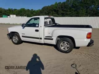 2002 Chevrolet Silverado 1500 LS z VIN 1GCEC14V72Z341127, wystawiony jako Copart lot #56264674 z przebiegiem 306 494 mil mil oraz Szkoda całkowita • Salvage title. Historia ofert i sprzedaży dostępna na DreamBid. Obrazek 2.