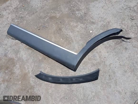 2021 Hyundai Palisade SE with VIN KM8R1DHE7MU183421, listed as a IAAI auction lot 42269640 with 30,330 mi miles and . Bid and sale history available at DreamBid. Image 12.