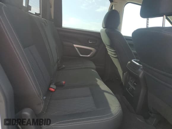 ✅ 2018 Nissan Titan Pro-4X • VIN: 1N6AA1E50JN508949 • Lot: 80260745. Wystawiony na Copart z przebiegiem 79 783 mil. Bezpłatny archiwum sprzedaży aukcyjnych z USA i szczegółowy raport historii pojazdu na DreamBid. Zdjęcie 10.