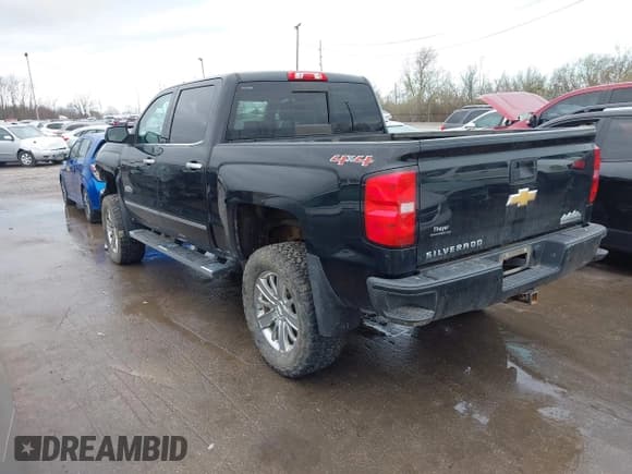 ✅ 2015 Chevrolet Silverado 1500 High Country • VIN: 3GCUKTEJ3FG487021 • Лот: 41888034. Опубликован ранее на IAAI с пробегом 251 406 миль. Бесплатный доступ к архиву аукционных продаж из США и подробный отчёт об истории автомобиля на DreamBid. Изображение 3.