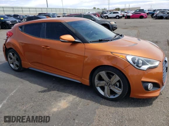 ✅ 2015 Hyundai Veloster Turbo • VIN: KMHTC6AE5FU240112 • Lot: 54436233. Wystawiony na Copart z przebiegiem 69 794 mil. Bezpłatny archiwum sprzedaży aukcyjnych z USA i szczegółowy raport historii pojazdu na DreamBid. Zdjęcie 4.