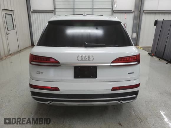 ✅ 2022 Audi Q7 Premium • VIN: WA1AJBF70ND008773 • Lot: 44066275. Wystawiony na Copart z przebiegiem 54 226 mil. Bezpłatny archiwum sprzedaży aukcyjnych z USA i szczegółowy raport historii pojazdu na DreamBid. Zdjęcie 6.