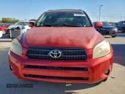 ✅ 2006 Toyota RAV4 Sport • VIN: JTMBD32V965051113 • Lot: 91475675. Wystawiony na Copart z przebiegiem 178 961 mil. Bezpłatny archiwum sprzedaży aukcyjnych z USA i szczegółowy raport historii pojazdu na DreamBid. Zdjęcie 5.