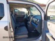 ✅ 2004 Honda Element EX • VIN: 5J6YH286X4L007505 • Lot: 43096282. Listed on IAAI with Not provided. Free auction sales archive from the USA and detailed vehicle history report at DreamBid. Image 5.