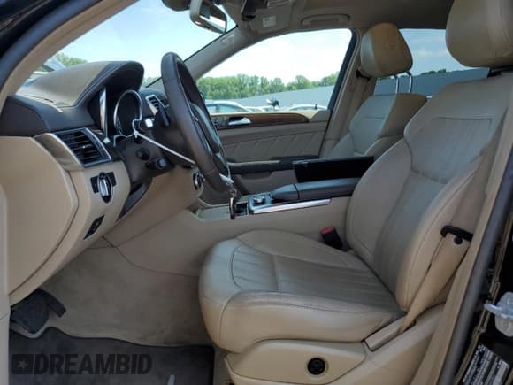 ✅ 2015 Mercedes-Benz GL 450 • VIN: 4JGDF6EE5FA452404 • Лот: 65478405. Опубликован ранее на Copart с пробегом 143 897 миль. Бесплатный доступ к архиву аукционных продаж из США и подробный отчёт об истории автомобиля на DreamBid. Изображение 7.