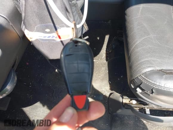 ✅ 2010 Dodge 1500 Sport • VIN: 1D7RV1CT7AS254580 • Lot: 42721490. Wystawiony na IAAI z przebiegiem 193 948 mil. Bezpłatny archiwum sprzedaży aukcyjnych z USA i szczegółowy raport historii pojazdu na DreamBid. Zdjęcie 11.