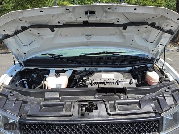 ✅ 2021 Chevrolet Express Cargo • VIN: 1GCWGAF72M1167380 • Lot: 62544795. Wystawiony na Copart z przebiegiem 84 845 mil. Bezpłatny archiwum sprzedaży aukcyjnych z USA i szczegółowy raport historii pojazdu na DreamBid. Zdjęcie 12.