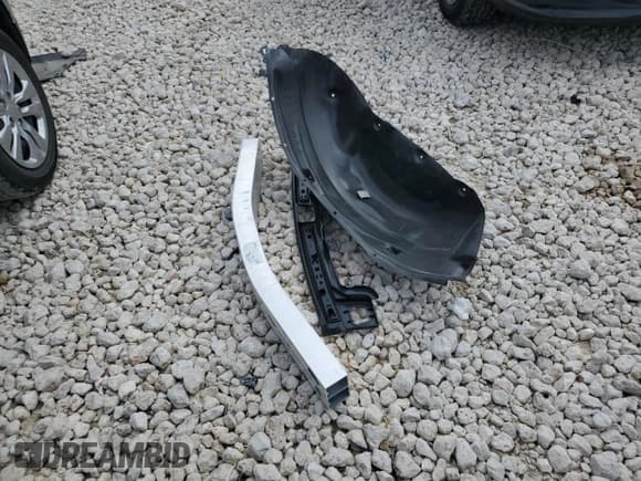 ✅ 2024 Volvo XC60 Core Dark Theme • VIN: YV4L12RKXR1763710 • Lot: 48162225. Listed on Copart with 12,694 mi. Free auction sales archive from the USA and detailed vehicle history report at DreamBid. Image 13.