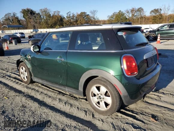 ✅ 2015 MINI Hardtop • VIN: WMWXM5C55F2A94753 • Лот: 92264875. Опубликован ранее на Copart с пробегом 140 230 миль. Бесплатный доступ к архиву аукционных продаж из США и подробный отчёт об истории автомобиля на DreamBid. Изображение 2.