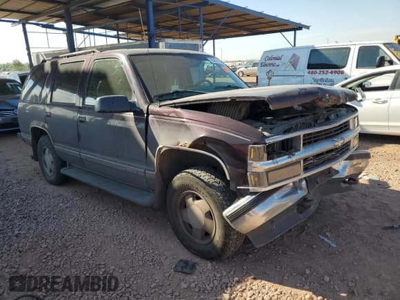 ✅ 1996 Chevrolet Tahoe • VIN: 1GNEK13R1TJ349710 • Lot: 92882335. Listed on Copart with 288,442 mi. Free auction sales archive from the USA and detailed vehicle history report at DreamBid. Image 4.