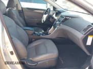 ✅ 2014 Hyundai Sonata • VIN: KMHEC4A44EA109256 • Lot: 43707429. Listed on IAAI with 113,771 mi. Free auction sales archive from the USA and detailed vehicle history report at DreamBid. Image 5.