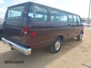 ✅ 1993 Dodge Passenger • VIN: 2B5WB35Y1PK506913 • Lot: 42154670. Wystawiony na IAAI z przebiegiem 100 002 mil. Bezpłatny archiwum sprzedaży aukcyjnych z USA i szczegółowy raport historii pojazdu na DreamBid. Zdjęcie 4.