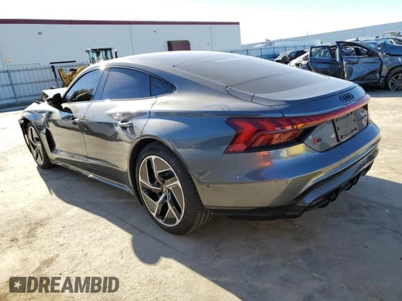 ✅ 2024 Audi RS e-tron GT • VIN: WAUBHBFW8R7901420 • Лот: 87637305. Опубликован ранее на Copart с пробегом 2 102 миль. Бесплатный доступ к архиву аукционных продаж из США и подробный отчёт об истории автомобиля на DreamBid. Изображение 2.