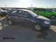 2010 Hyundai Accent GS с VIN KMHCM3AC4AU161646, выставлен на аукционе Copart как лот 77020284 с пробегом 221 374 миль миль и Списание • Salvage title. История ставок и продаж доступна на DreamBid. Изображение 4.