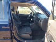 ✅ 2016 Jeep Patriot Sport • VIN: 1C4NJPBBXGD801662 • Lot: 43111217. Listed on IAAI with 177,822 mi. Free auction sales archive from the USA and detailed vehicle history report at DreamBid. Image 5.