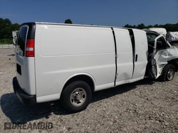 ✅ 2021 Chevrolet Express Cargo • VIN: 1GCWGBFP2M1259773 • Lot: 62915365. Listed on Copart with 113,565 mi. Free auction sales archive from the USA and detailed vehicle history report at DreamBid. Image 3.
