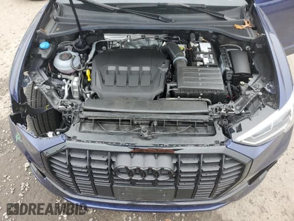 ✅ 2024 Audi Q3 S line Premium • VIN: WA1DECF34R1182504 • Лот: 81881585. Опубликован ранее на Copart с пробегом 6 712 миль. Бесплатный доступ к архиву аукционных продаж из США и подробный отчёт об истории автомобиля на DreamBid. Изображение 12.